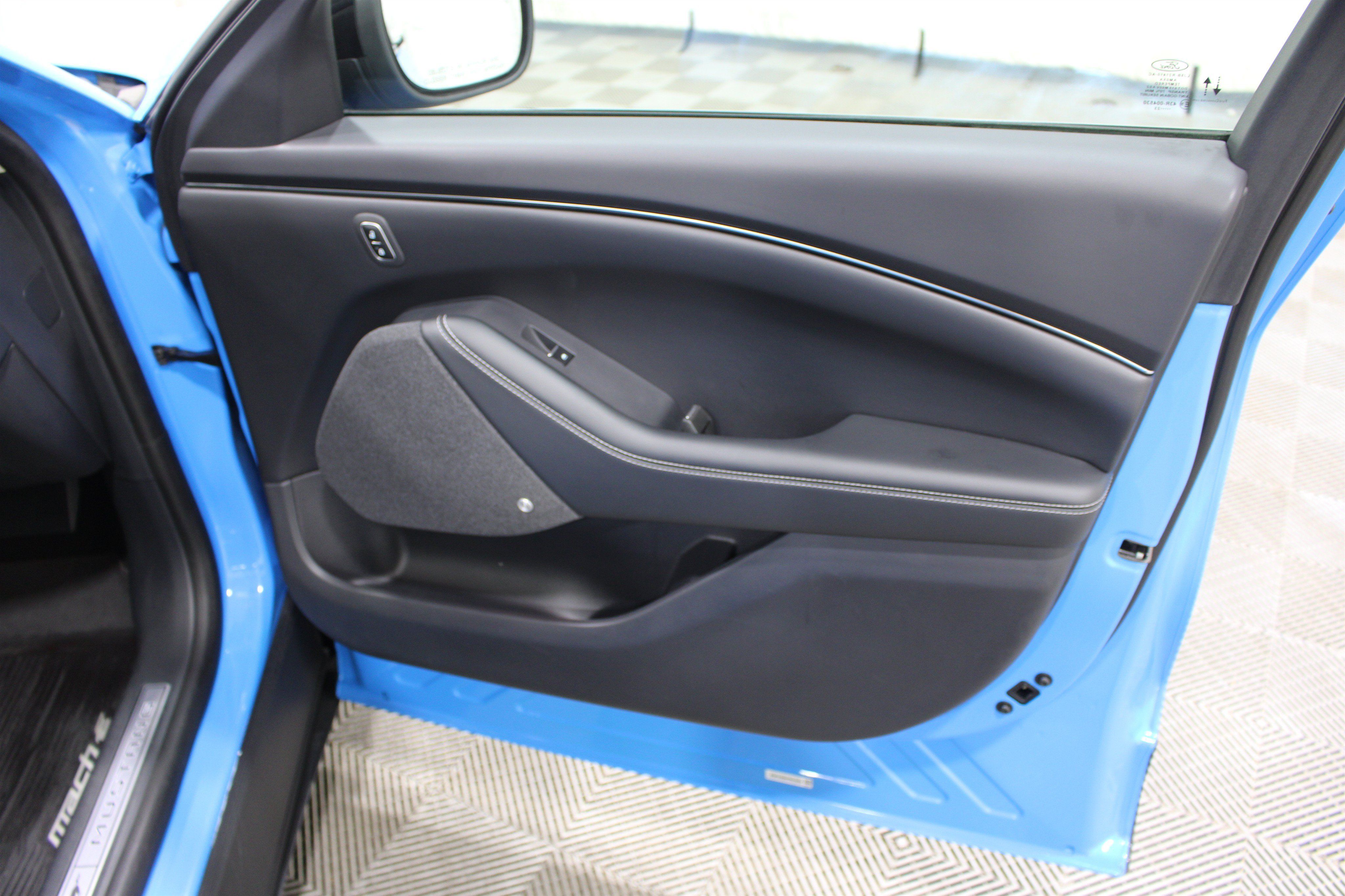 Used 2023 Ford Mustang Mach-E Premium AWD/4WD image 29