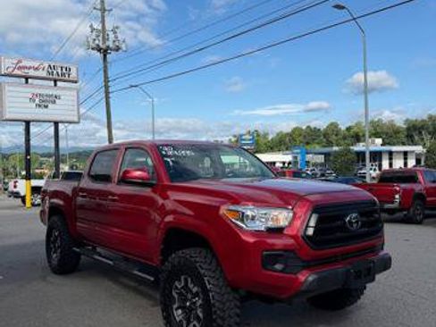 Used 2020 Toyota Tacoma SR AWD/4WD image 2