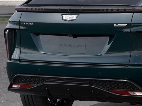 New 2026 Cadillac Lyriq V AWD/4WD image 14