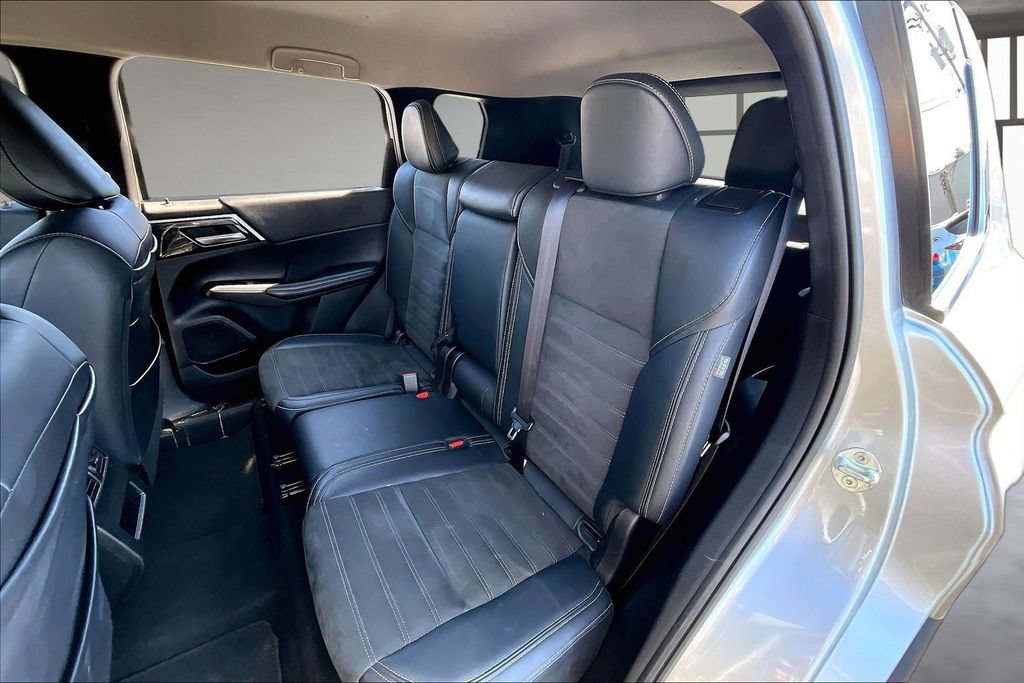Used 2024 Mitsubishi Outlander SE Black Edition AWD/4WD image 26