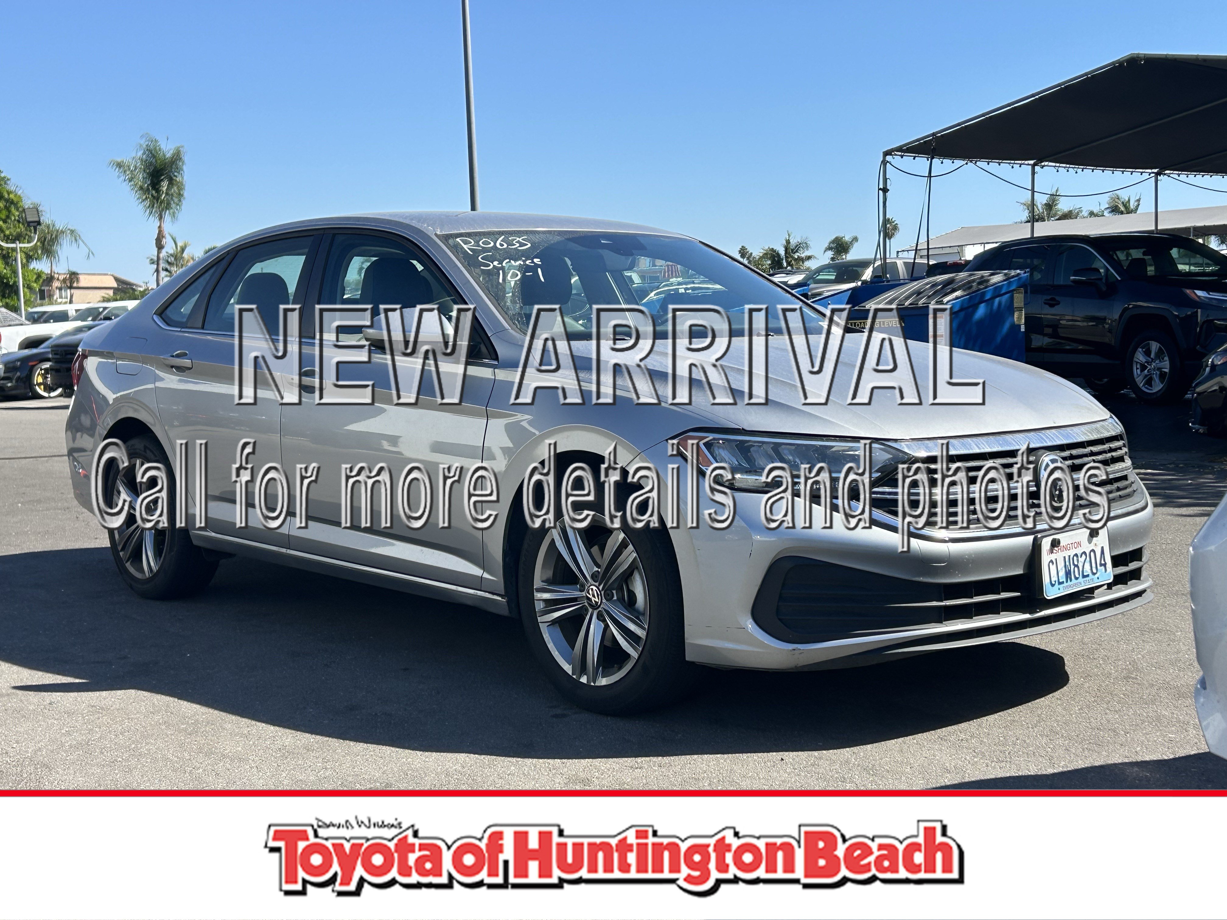 Used 2024 Volkswagen Jetta SE FWD image 1