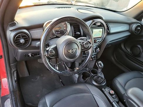 Used 2019 MINI Cooper Cooper image 25