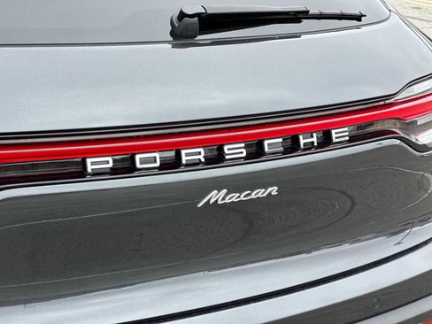 Used 2025 Porsche Macan image 26