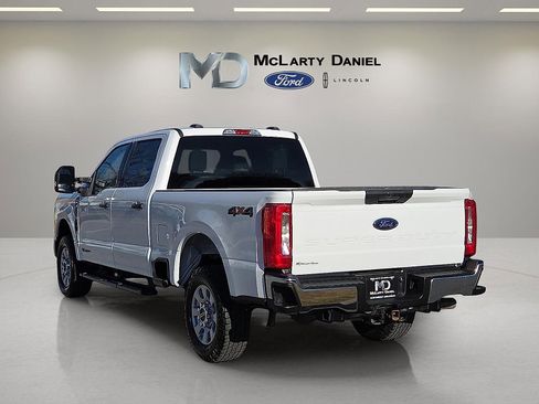 Certified 2024 Ford F250 XLT image 4