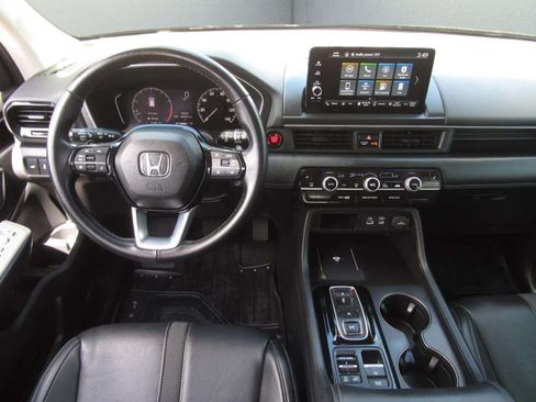Certified 2024 Honda Pilot EX-L image 17