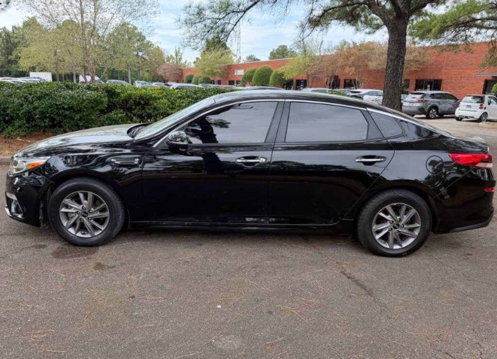 Used 2020 Kia Optima LX FWD image 8