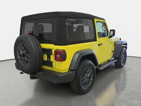 Used 2024 Jeep Wrangler Sport S image 5