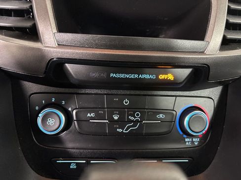 Used 2022 Ford Transit Connect XL image 15