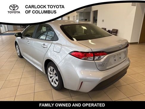 Used 2023 Toyota Corolla LE w/ Carpet Mat Package (TMS) FWD image 9