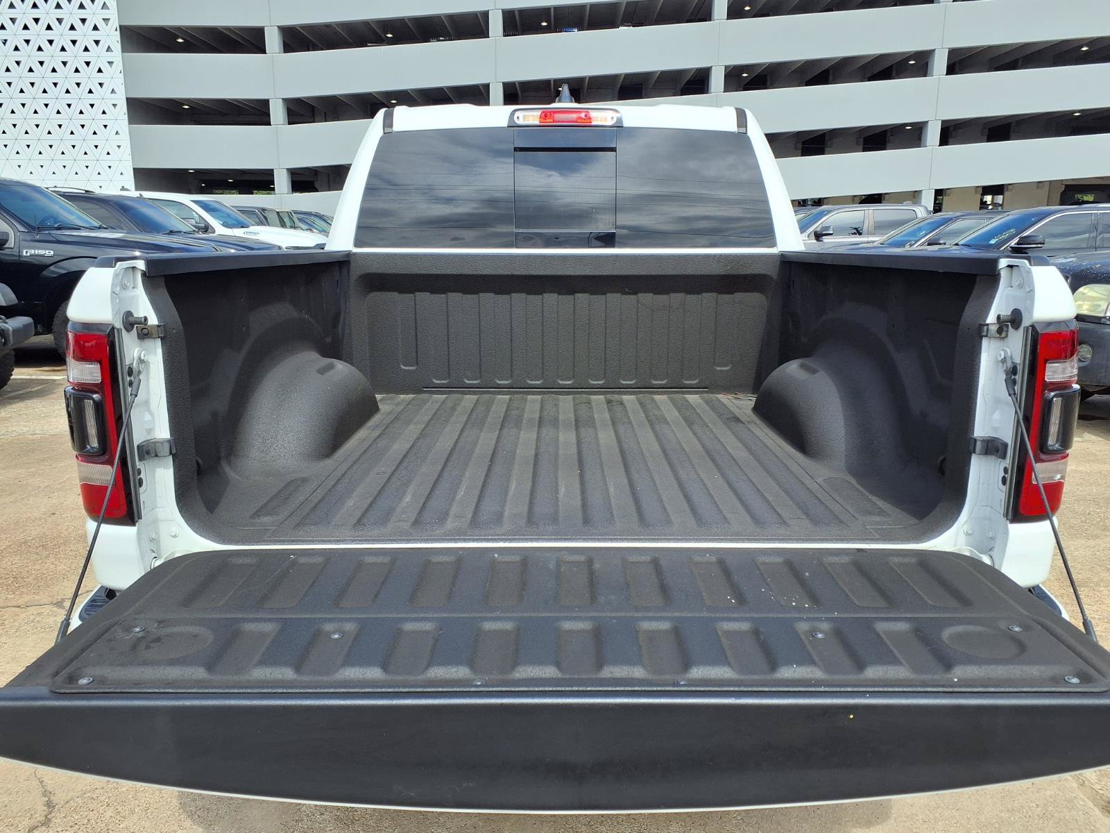 Used 2023 RAM 1500 Laramie AWD/4WD image 12