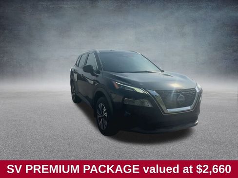 Used 2023 Nissan Rogue SV w/ SV Premium Package image 2