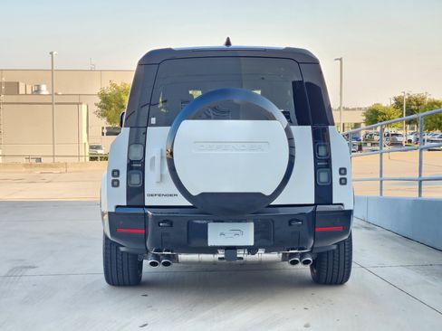 New 2026 Land Rover Defender 130 V8 image 6