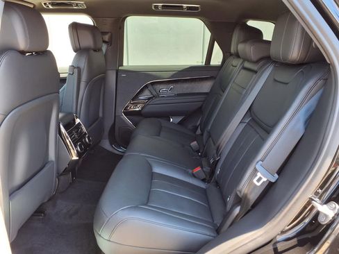 New 2026 Land Rover Range Rover Sport Dynamic SE AWD/4WD image 8