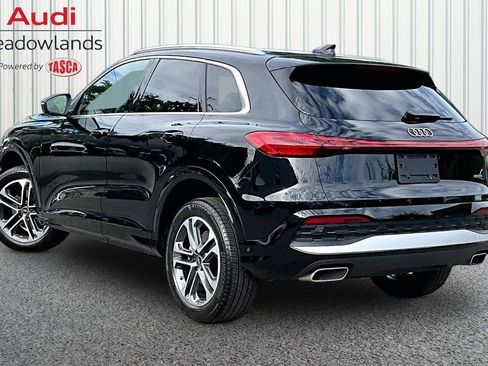 Used 2025 Audi Q5 Premium w/ Convenience Package AWD/4WD image 4