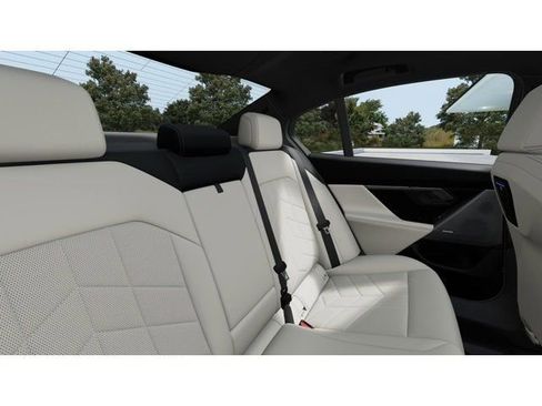 New 2026 BMW 530i w/ Premium Package image 12