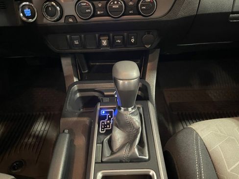 Used 2023 Toyota Tacoma TRD Sport image 13