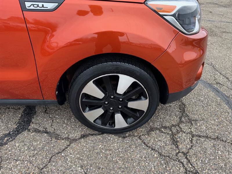 Used 2019 Kia Soul + FWD image 25