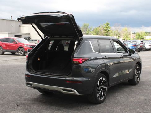 Used 2024 Mitsubishi Outlander SE Black Edition AWD/4WD image 7