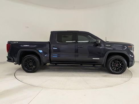 Used 2024 GMC Sierra 1500 Elevation w/ Elevation Premium Package image 8