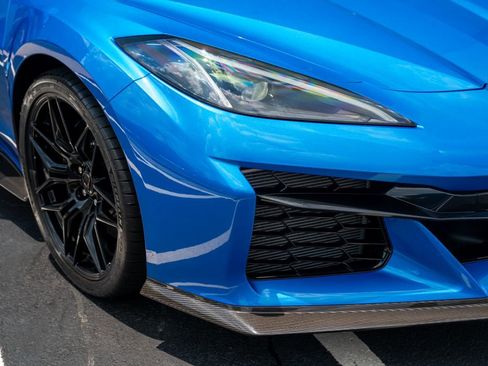 Used 2026 Chevrolet Corvette Z06 RWD image 9