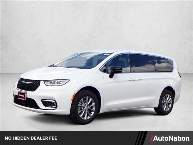 New 2026 Chrysler Pacifica Select AWD/4WD image 1