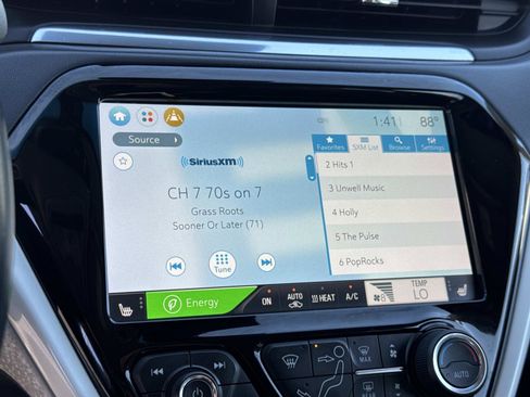 Used 2020 Chevrolet Bolt Premier w/ Infotainment Package image 11