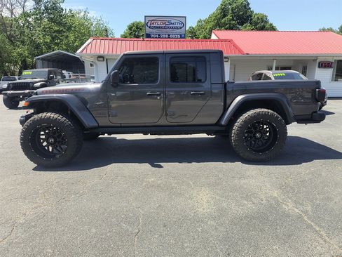 Used 2021 Jeep Gladiator Rubicon AWD/4WD image 3