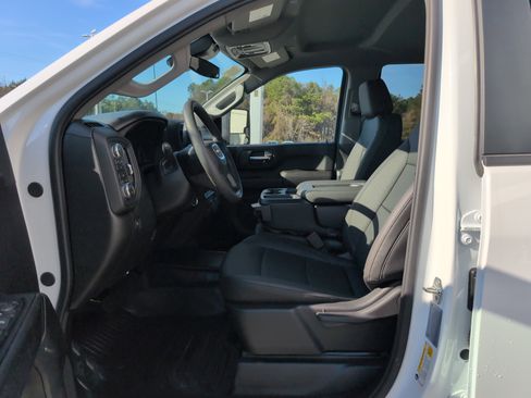 New 2026 GMC Sierra 2500 Pro w/ Convenience Package image 14