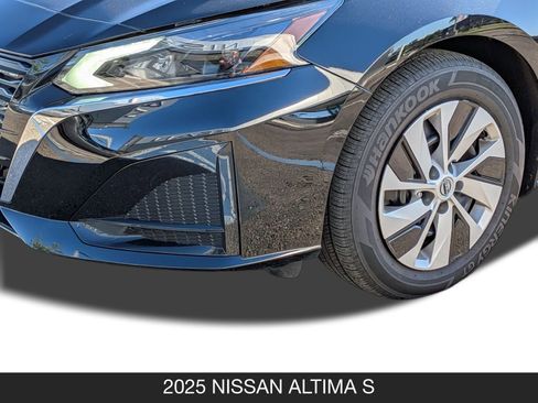 Certified 2025 Nissan Altima 2.5 S image 11