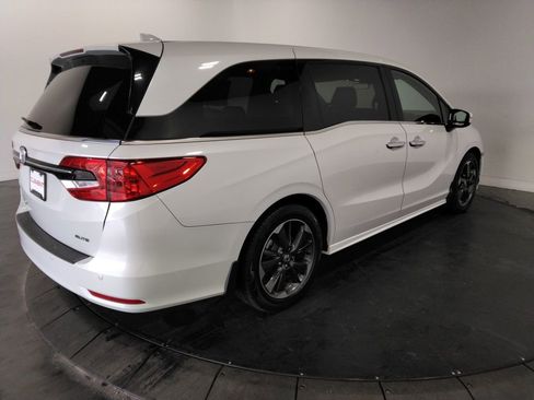 Used 2022 Honda Odyssey Elite image 5