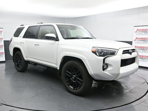 Used 2024 Toyota 4Runner SR5 image 2