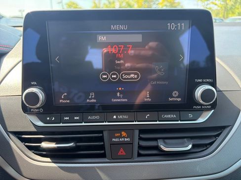 Used 2025 Nissan Altima 2.5 SR FWD image 21
