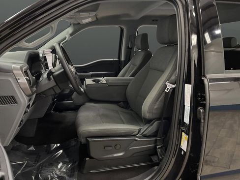 Used 2025 Ford F150 XLT w/ Equipment Group 301A Standard image 4