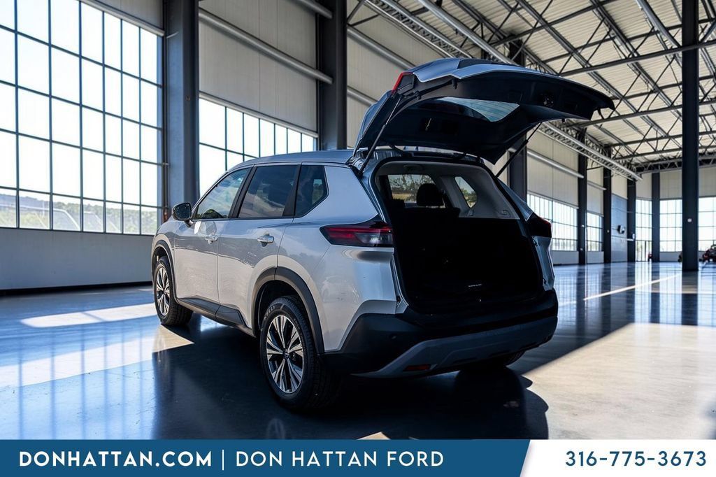Used 2022 Nissan Rogue SV AWD/4WD image 29