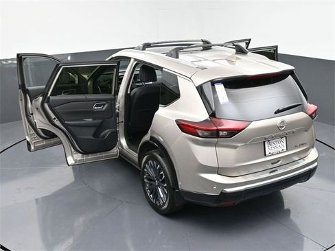 New 2025 Nissan Rogue Platinum w/ Platinum Premium Package image 44
