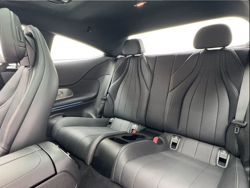 Used 2025 Mercedes-Benz CLE 300 4MATIC Coupe image 18