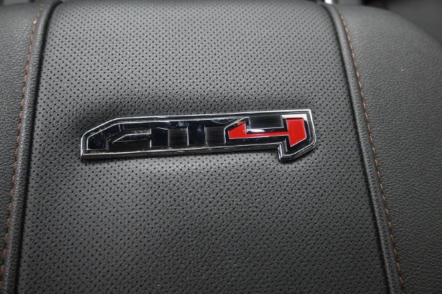 Used 2026 GMC Sierra 2500 AT4 w/ AT4 Premium Plus Package AWD/4WD image 17