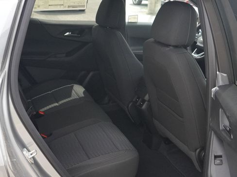 New 2025 Chevrolet Equinox LT w/ Safety and Technology Package image 28