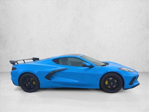 Used 2022 Chevrolet Corvette Stingray Premium Cpe w/ Z51 Performance Package RWD image 4