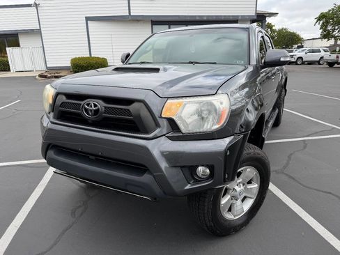 Used 2012 Toyota Tacoma PreRunner image 14
