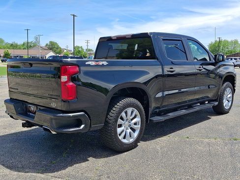 Used 2020 Chevrolet Silverado 1500 Custom w/ Custom Value Package AWD/4WD image 24