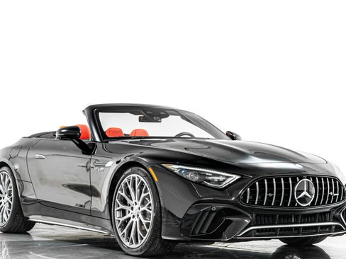 Used 2024 Mercedes-Benz SL 63 AMG 4MATIC image 34