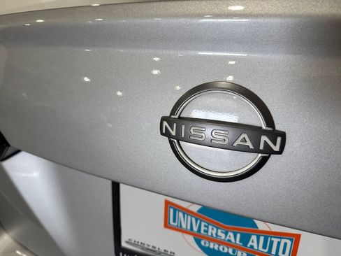 Used 2025 Nissan Versa SV FWD image 32
