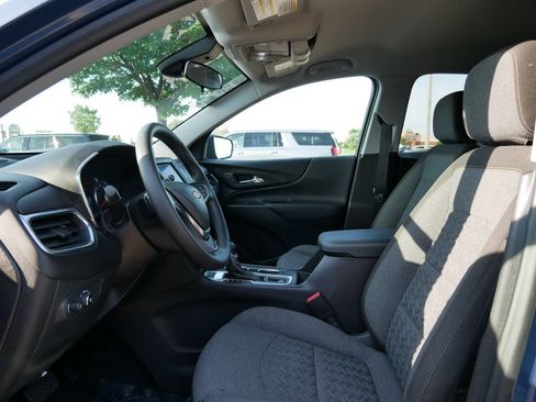 Used 2024 Chevrolet Equinox LT AWD/4WD image 9