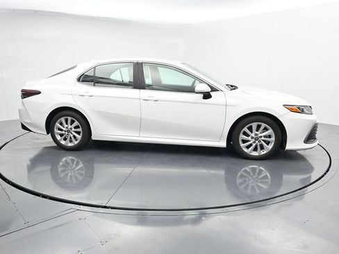 Used 2024 Toyota Camry LE FWD image 9