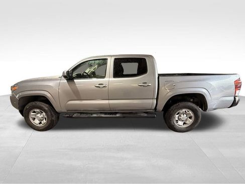 Used 2021 Toyota Tacoma SR image 4