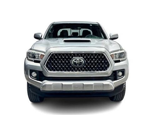 Used 2018 Toyota Tacoma TRD Sport image 6