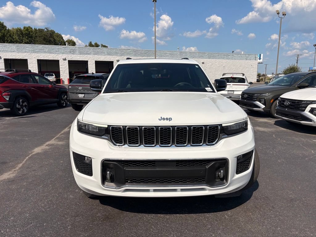 Used 2021 Jeep Grand Cherokee L Overland w/ Luxury Tech Group IV AWD/4WD image 2