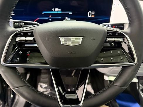 Used 2024 Cadillac Lyriq Sport image 41