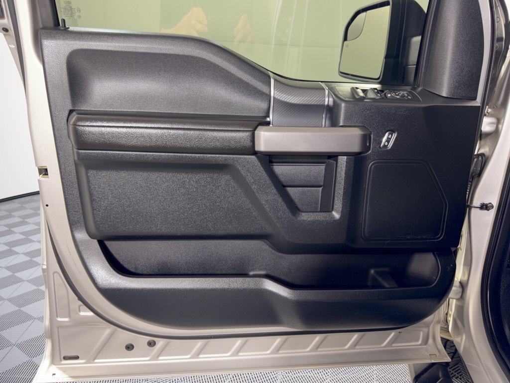 Used 2019 Ford F150 XLT w/ Equipment Group 302A Luxury AWD/4WD image 14
